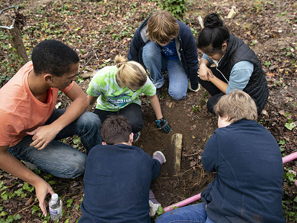 Students at the East End Cemetery in Richmond